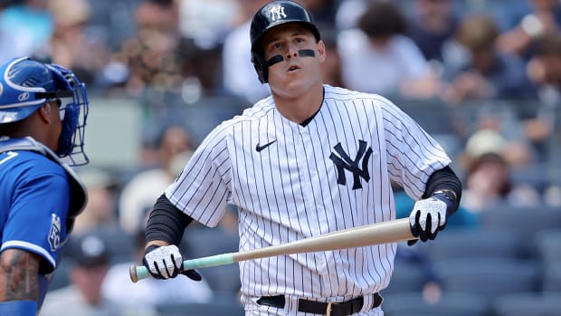 Anthony Rizzo Addresses Yankees' Handling of Head Injury After Landing on IL